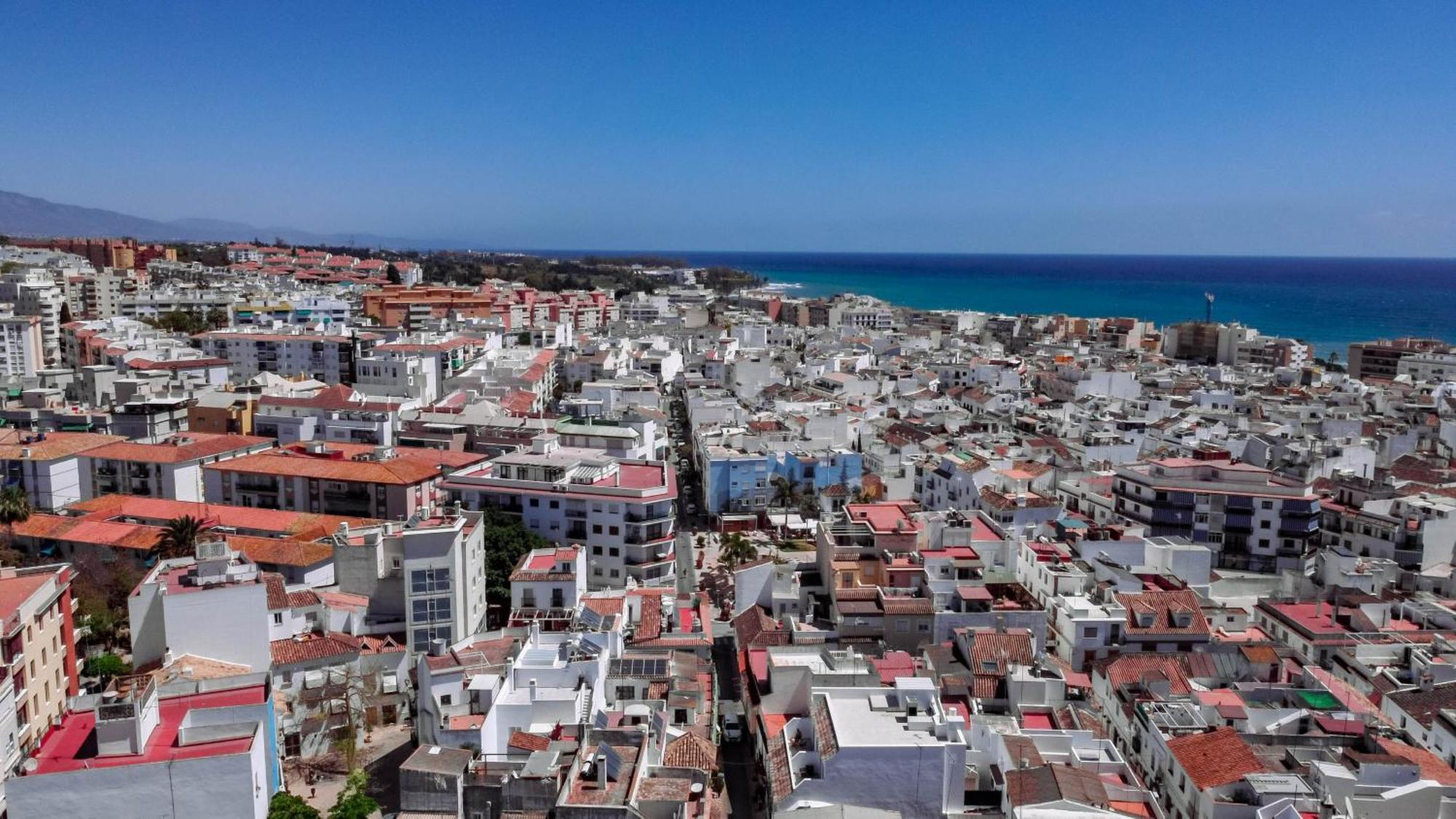 Seaclub Suites Estepona Zewnętrze zdjęcie
