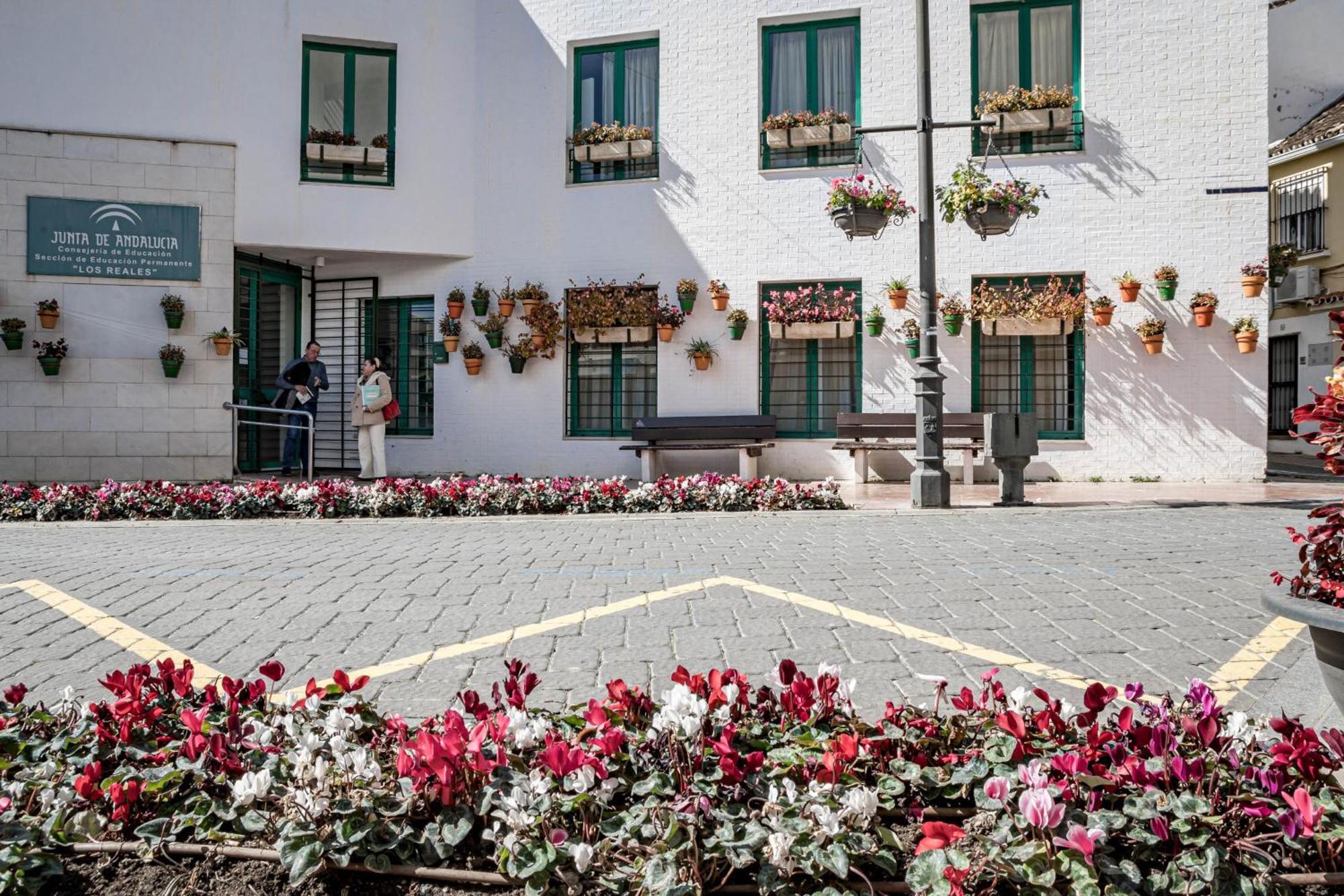 Seaclub Suites Estepona Zewnętrze zdjęcie