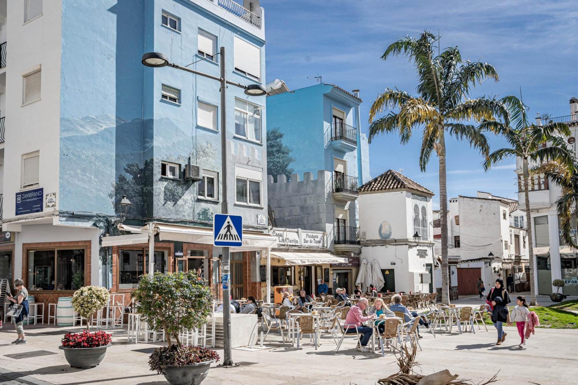 Seaclub Suites Estepona Zewnętrze zdjęcie